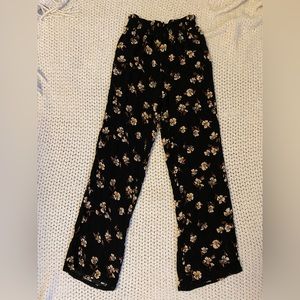 Wide Leg Stretchy Floral Pants